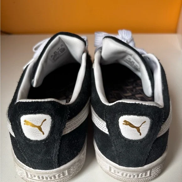 Puma Suede Classic - Black US7 Women - Picture 4 of 5